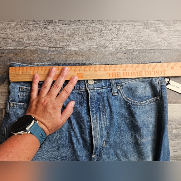 Banana Republic Jeans HR Icon Wide Leg Medium Wash Blue Size 28 NEW Spring 2025 - Picture 8 of 13